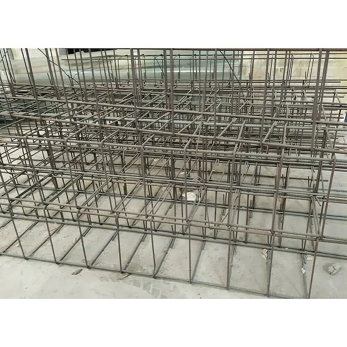 BHS Valencia Refuerzo metálico de hierro - L x An x Al: 3 m x 40 cm x 40 cm - Primer plano