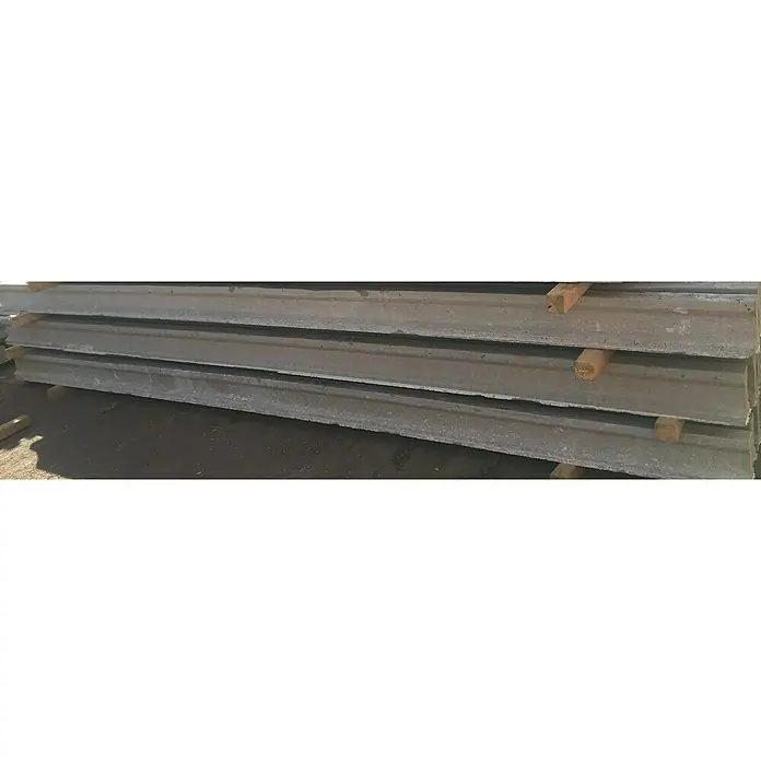 BHS Valencia Base de hormigón Viga T18 - 6 m - Primer plano