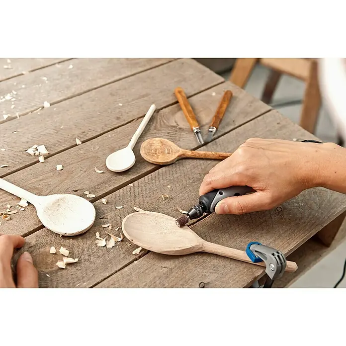 Dremel Multifunktionswerkzeug-Zubehör 681 - 20 -tlg. - Anwendungsbeispiel
