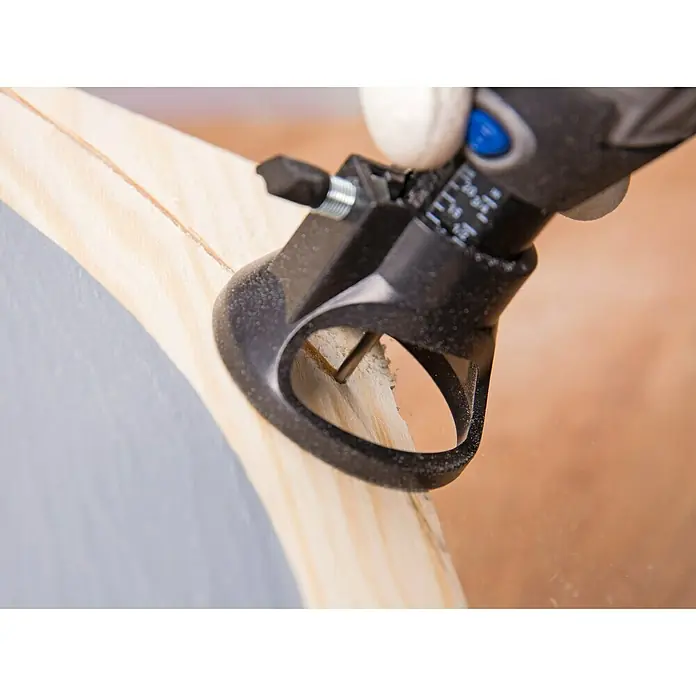 Dremel Multifunktionswerkzeug-Zubehör 681 - 20 -tlg. - Anwendungsbeispiel