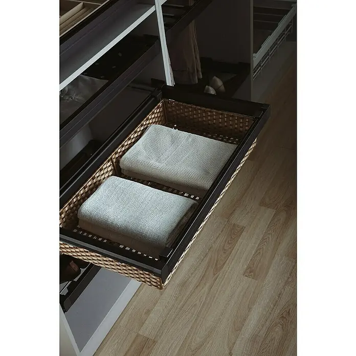 Cesta de ratán Moka - 485 x 964 x 70 mm, Anchura regulable: 964 - 1.014 mm, Marrón - Primer plano
