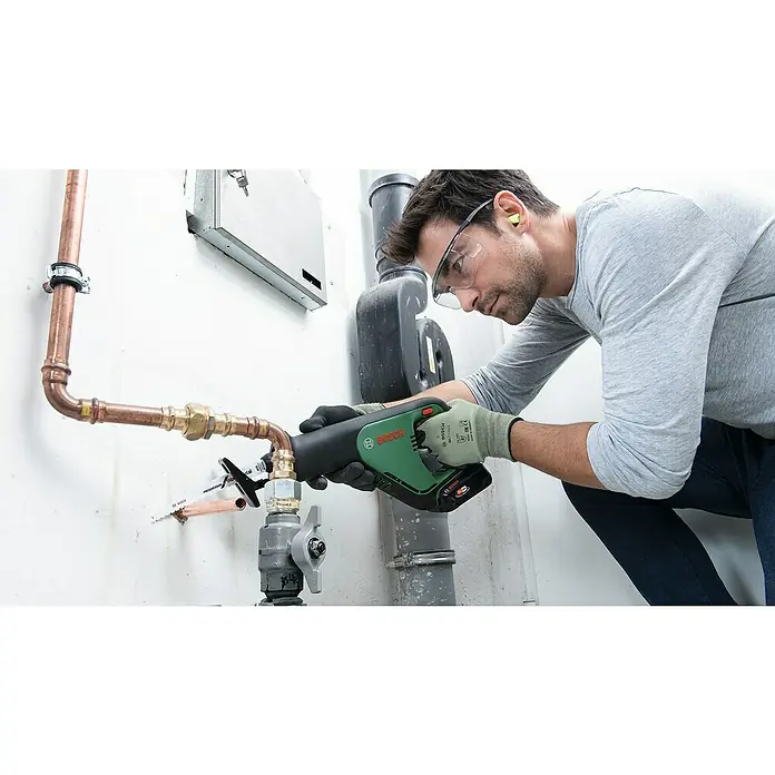 Bosch 18 V Power for All Akku-Säbelsäge AdvancedRecip 18 - 18 V, Ohne Akku, Leerlaufhubzahl: 0 - 3.100 Hübe/min - Anwendungsbeispiel