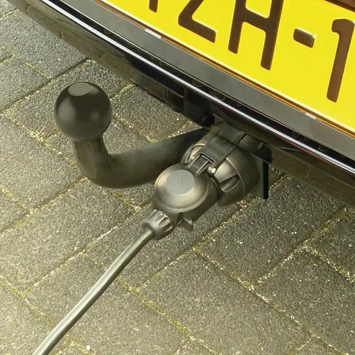 Carpoint Stekkerdoos kunststof 7-polig - 12 V - Toepassingsvoorbeeld