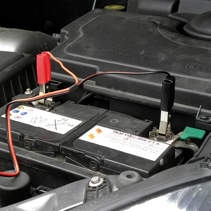 Carpoint Acculader Druppellader - 12 V - Toepassingsvoorbeeld