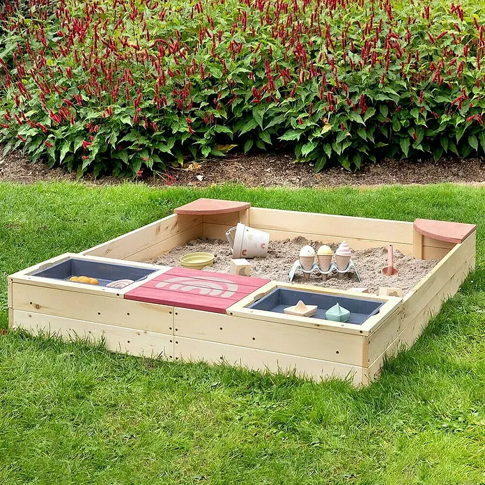 Muddy Buddy Sandkasten Beach Rebel - 135 x 125 x 20 cm, Holz, Rosa/Natur - Stimmungsaufnahme
