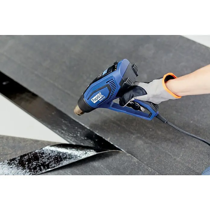 Rapid Puhalo vrućeg zraka 2200-LCD - 2.200 W, Temperaturni raspon: 50 °C - 650 °C - Proizvod u upotrebi