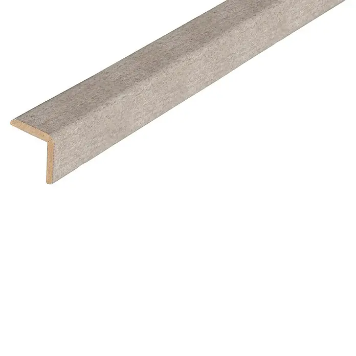 Finsa Cantonera Friso WP Roble Aserrado - 260 x 3 x 3 cm - Primer plano