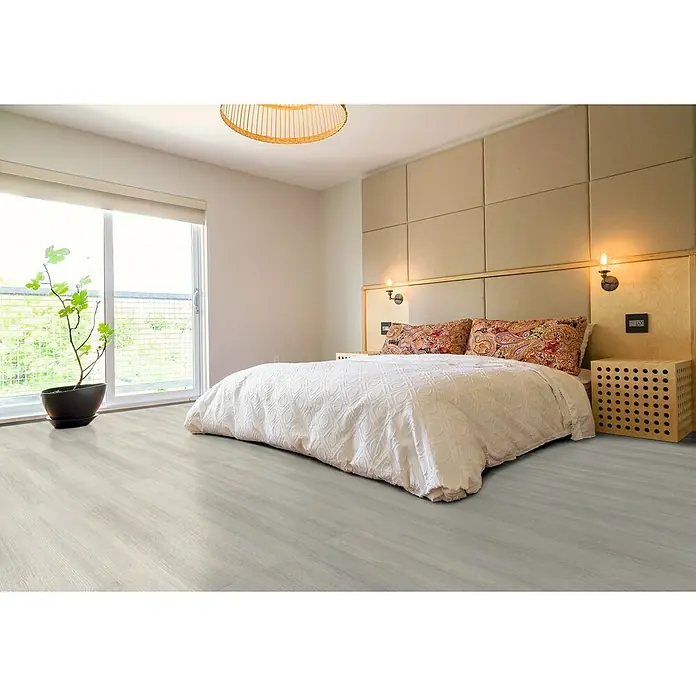Tarkett Suelo de vinilo Starfloor click 30 Scandinave Wood White - 1,22 m x 18,3 cm x 4 mm, Efecto madera - Foto ambiente