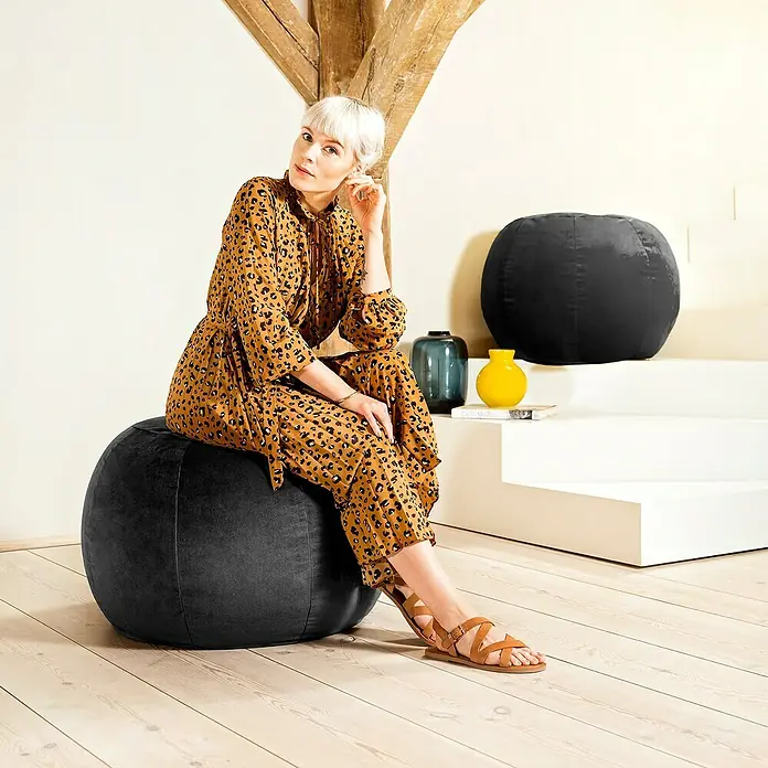 Sitting Point Sitzhocker Plump Veluto - Anthrazit, Ø x H: 45 x 50 cm, 100 % Polyester - Stimmungsaufnahme