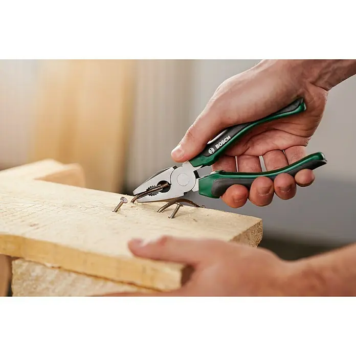 Bosch Werkzeugkoffer Starterbox - 73 -tlg., Mit Werkzeug - Anwendungsbeispiel