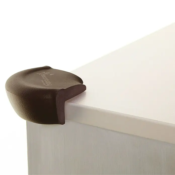 Dreambaby Eckenschutz Bump Guard - Braun, L x B: 97 x 72 mm, 4 Stk. - Detailaufnahme