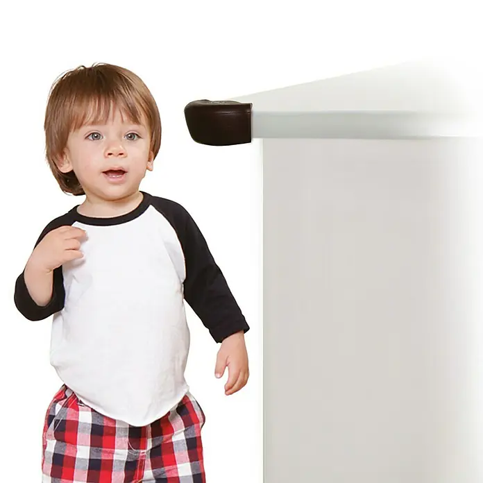 Dreambaby Eckenschutz Bump Guard - Braun, L x B: 97 x 72 mm, 4 Stk. - Anwendungsbeispiel