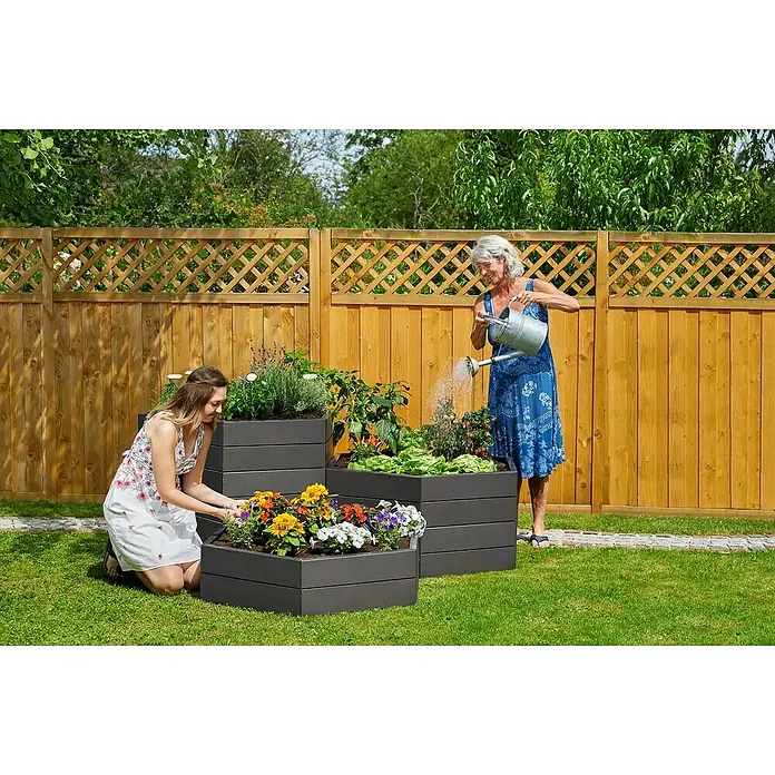 Garantia Hochbeet Ergo - 110 x 110 x 25 cm, Kunststoff - Anwendungsbeispiel