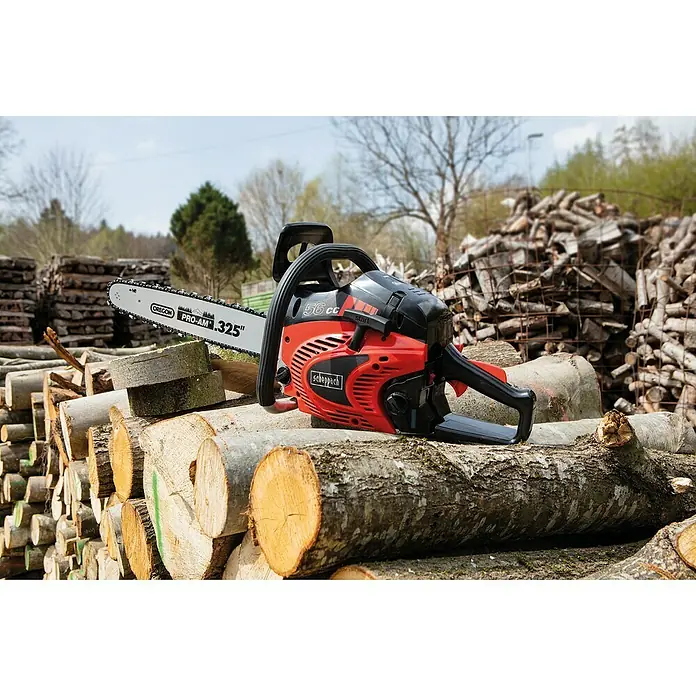 Scheppach Benzin-Kettensäge CSH56 - 2,3 kW, 56 cm³, Schwertlänge: 51 cm - Stimmungsaufnahme