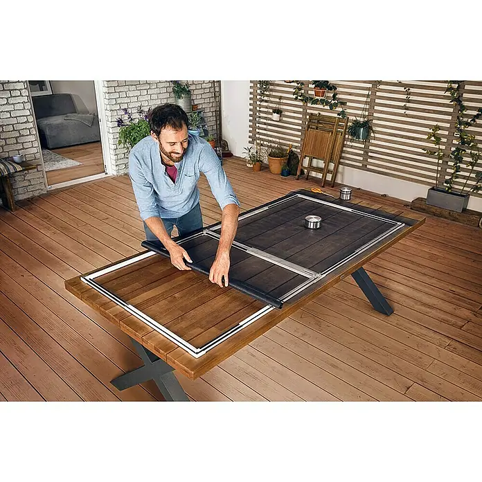 Tesa Insektenschutztür Insect Stop FALT - B x H: 100 x 220 cm, Farbe Rahmen: Weiß, Schrauben - Anwendungsbeispiel