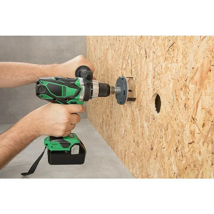 Wolfcraft Sierra de corona 5985000 - Diámetro: 35 mm - 80 mm, Apto para: Tableros de fibra - Producto en uso