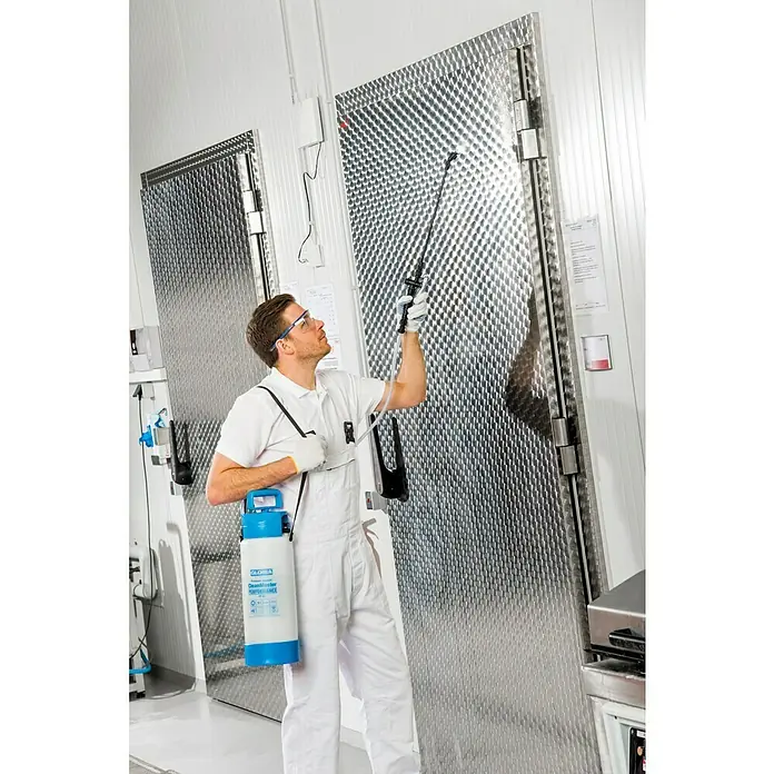 Gloria Drucksprühgerät Clean Master PERFORMANCE PF 50 - 5 l, Geeignet für: Desinfektionsmittel, Ölbeständig - Anwendungsbeispiel