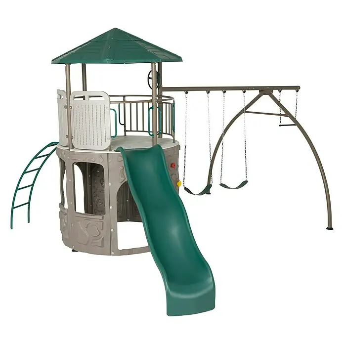 Lifetime Kinderspielturm - 590 x 490 x 331 cm, HDPE-Kunststoff - Diagonale Ansicht