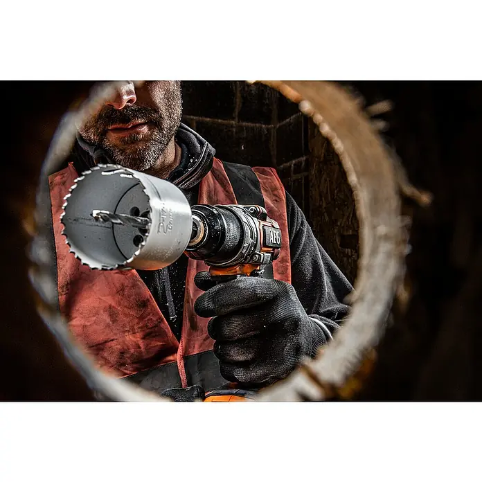 AEG Powertools Akku-Bohrschrauber BS18SBL-202C - 18 V, 2 Akkus, 2 Ah, Leerlaufdrehzahl: 0 U/min - 1.750 U/min - Anwendungsbeispiel