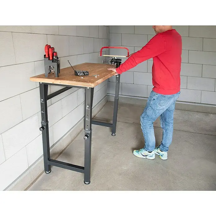 Rikta Radni stol - Dimenzije: (Š x D x V): 135 x 60 x 85/95/105 cm, Nosivost: 200 kg - Proizvod u upotrebi