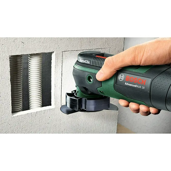 Bosch 18 V Power for All Multiherramienta de batería Advanced Multi 18 - 18 V, Sin batería, Número de revoluciones de marcha en vacío: 10.000 r.p.m. - 20.000 r.p.m. - Producto en uso