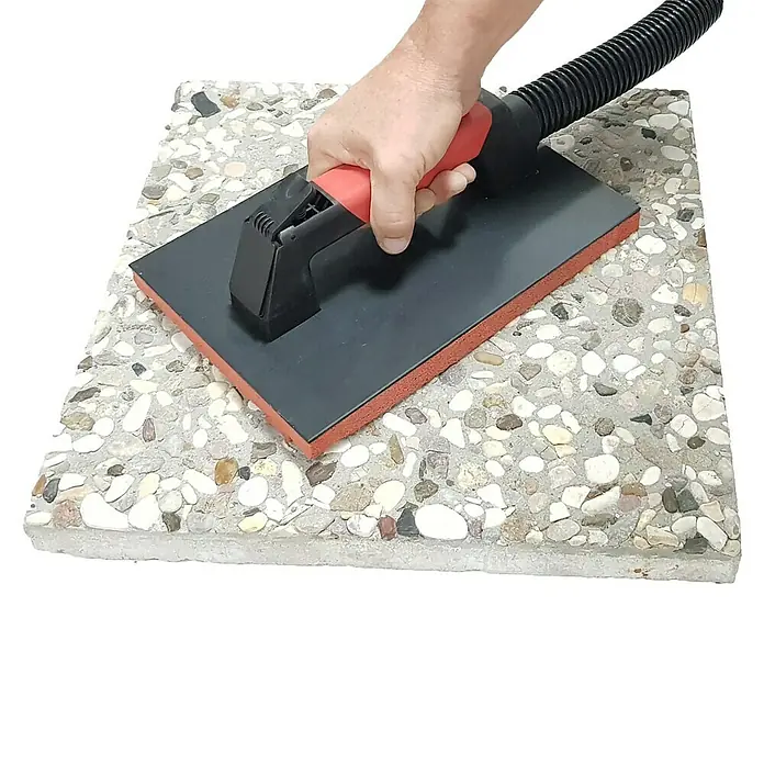 Heka Saugheber - Passend für: Industriesauger ab 1200 W, Tragkraft: 60 kg horizontal, 40 kg vertikal, Schwarz, Rot - Anwendungsbeispiel