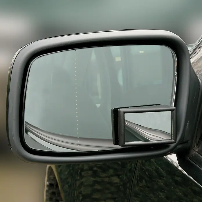 Carpoint Dodehoekspiegel Rechthoek 48 x 29 mm - Kleur: Zwart - Toepassingsvoorbeeld