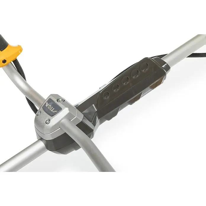 Stiga Benzine Motorzeis SBC 252 D - 1,55 kW, Snijbreedte: 45 cm draad/25,5 cm mes - Close-up