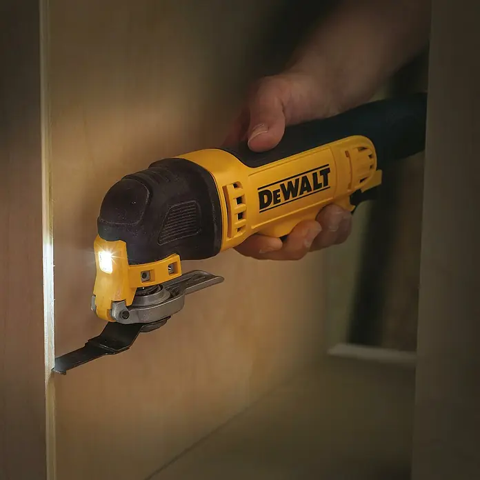 Dewalt Tauchsägeblatt-Set DT20713 - Schnitttiefe: 43 mm - Anwendungsbeispiel