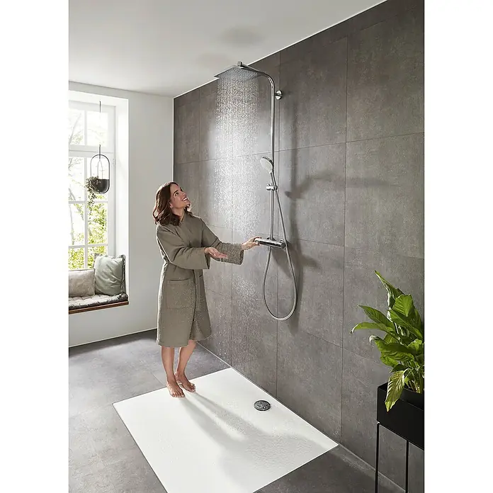 Hansgrohe Crometta Duschsystem E 240 - Mit Thermostatarmatur, Lochabstand: 103,4 cm, Anzahl Strahlarten: 2 Stk., Chrom - Anwendungsbeispiel