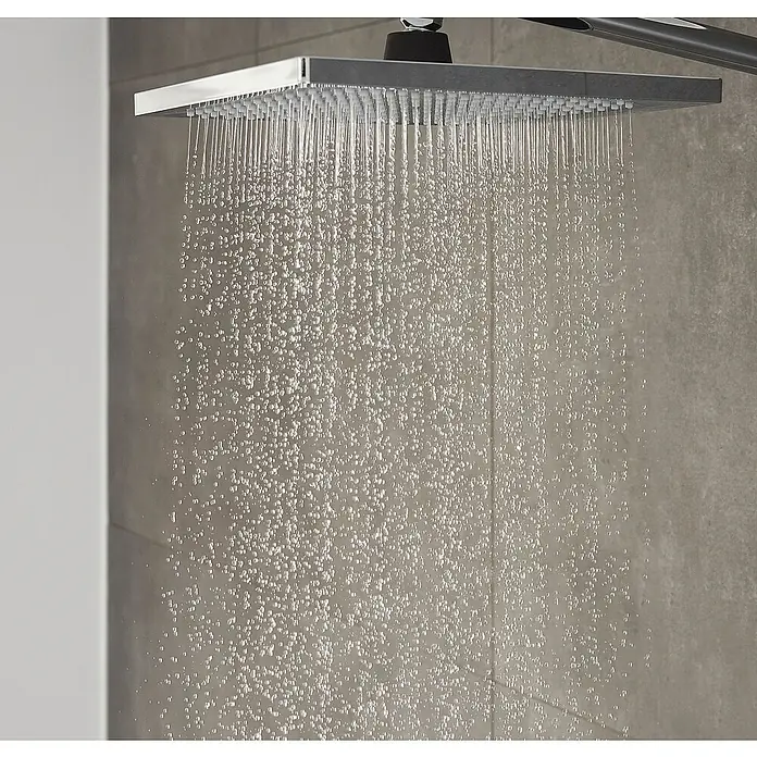 Hansgrohe Crometta Duschsystem E 240 - Mit Thermostatarmatur, Lochabstand: 103,4 cm, Anzahl Strahlarten: 2 Stk., Chrom - Anwendungsbeispiel