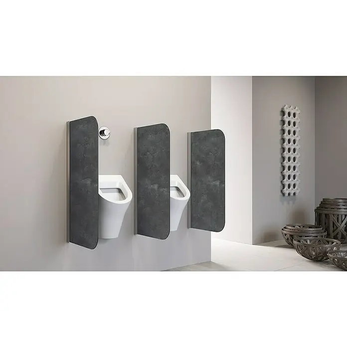 GEO Urinal-Trennwand Radius 100 - 50 x 90 cm, Aluminium, Dekor: Schiefer - Stimmungsaufnahme