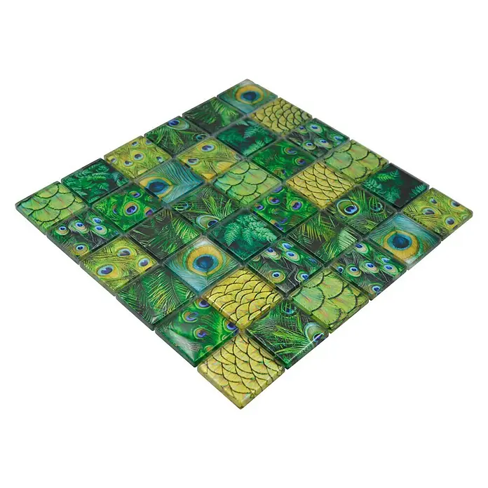 Mosaikfliese Wildlife - 29,8 x 29,8 cm, Grün, Glänzend - Diagonale Ansicht