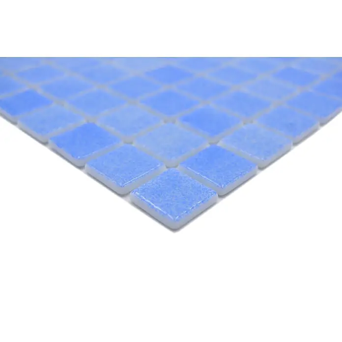 Mosaikfliese Eco Niebla VP110PUR - 31,6 x 31,6 cm, Mix Hellblau, Glänzend - Detailaufnahme