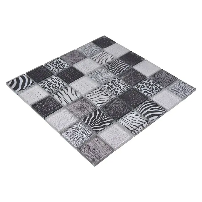 Mosaikfliese Wildlife - 29,8 x 29,8 cm, Schwarz, Glänzend - Diagonale Ansicht
