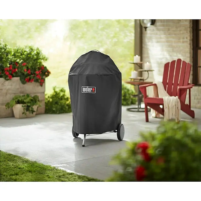 Weber Grill-Schutzhülle Premium - Passend für: Weber Holzkohlegrill mit Ø 57 cm - Stimmungsaufnahme