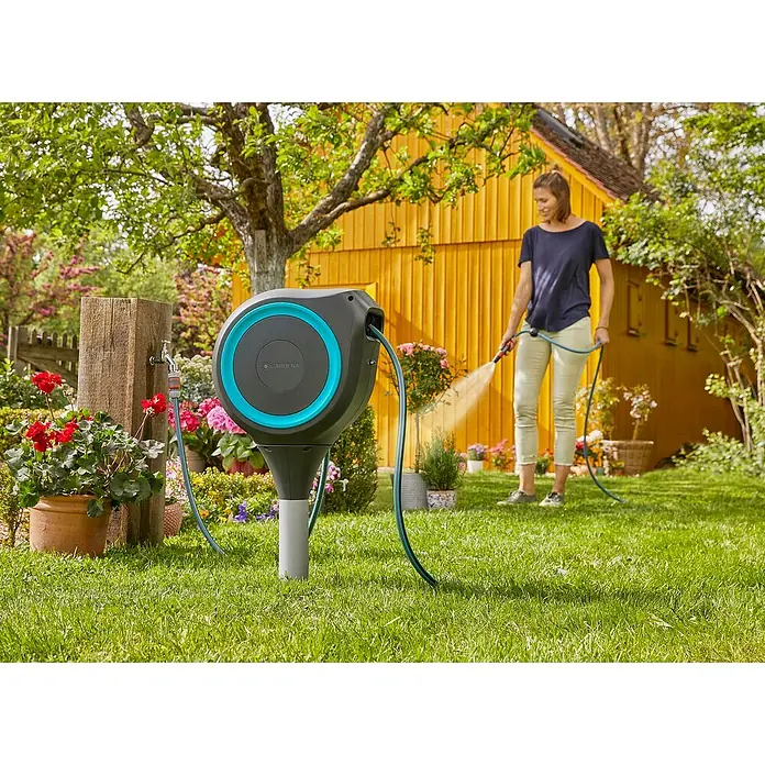 Gardena Slanghaspel RollUp S - Kunststof, Lengte: 23,5 cm, Slangdiameter: 13 mm (½") - Toepassingsvoorbeeld
