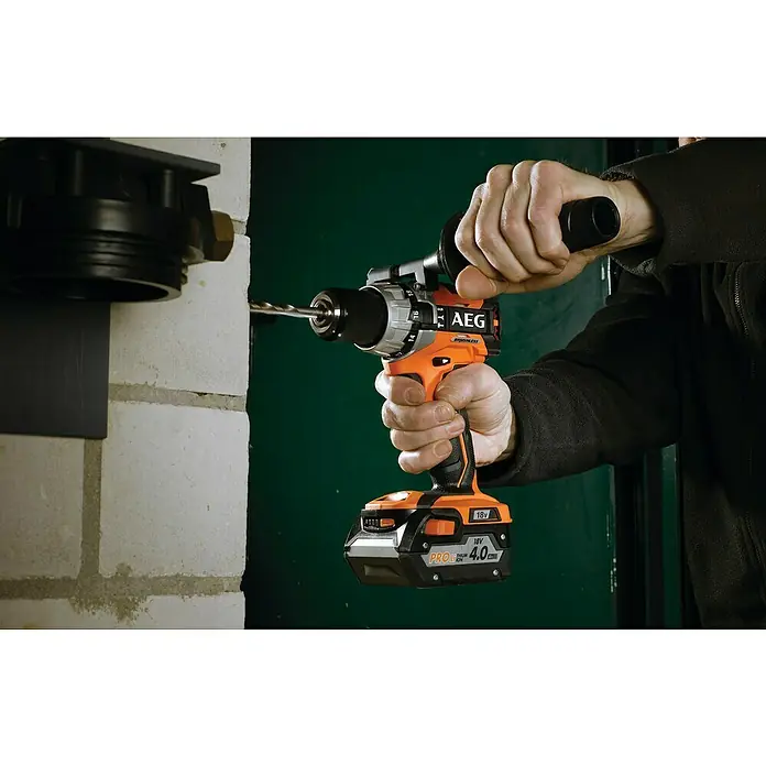AEG Powertools Akku-Schlagschrauber BSB18 C2 BL - 18 V, 1 Akku, 4 Ah, Leerlaufdrehzahl: 0 U/min - 1.900 U/min - Anwendungsbeispiel