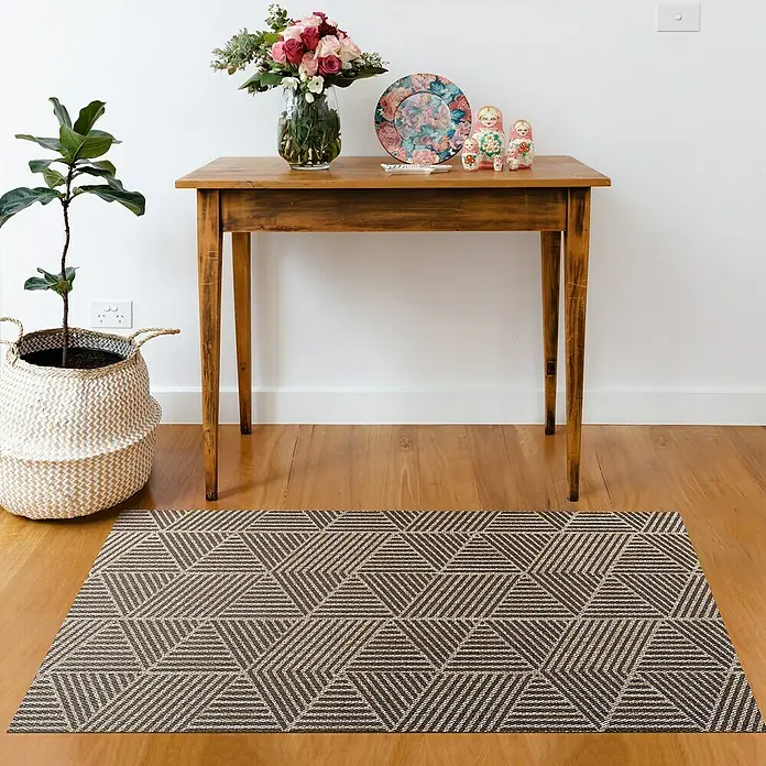 Alfombra de vinilo Living Geométrica - Beige/Marrón, 230 x 160 cm, 80% PVC y 20% poliéster - Foto ambiente