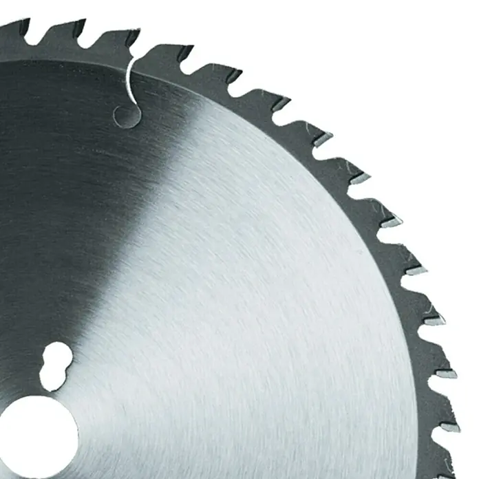 Scheppach Disco de sierra - 216 mm, Orificio: 30 mm, 40 dientes - Primer plano