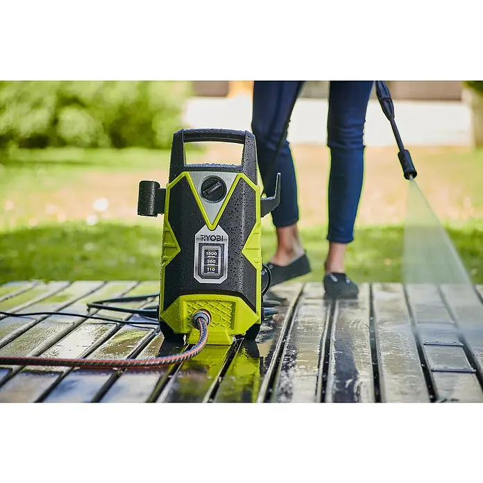 Ryobi Hochdruckreiniger RPW110B - 1.500 W, Max. Druck: 110 bar, Fördermenge: 360 l/h - Anwendungsbeispiel