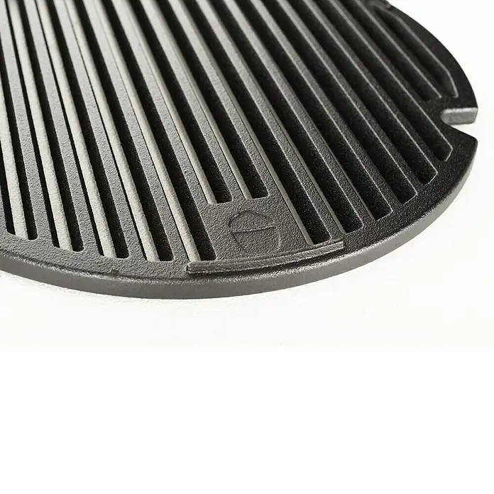 Kamado Joe Grillplatte - Gusseisen, Passend für: Kamado Joe Holzkohlegrill Joe Junior, Kamado Joe Holzkohlegrill Classic, Kamado Joe Holzkohlegrill Classic II - Detailaufnahme