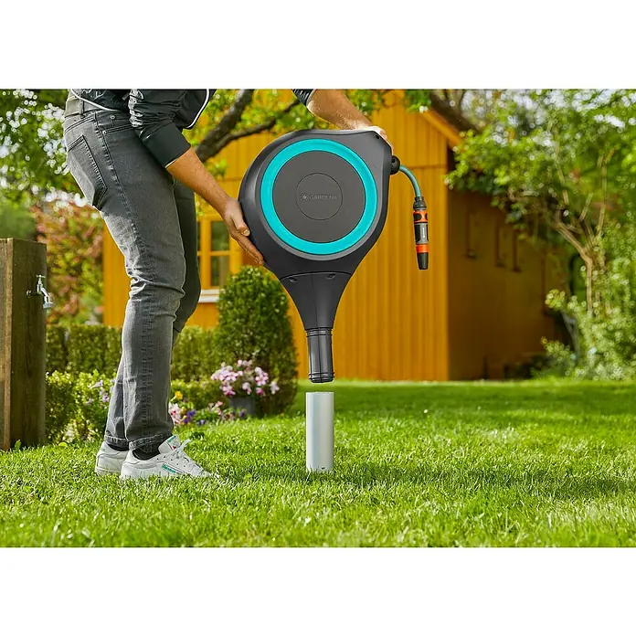 Gardena Motalica za vrtno crijevo Rollup S - Plastika, Duljina: 23,5 cm, Promjer crijeva: 13 mm (½″) - Proizvod u upotrebi