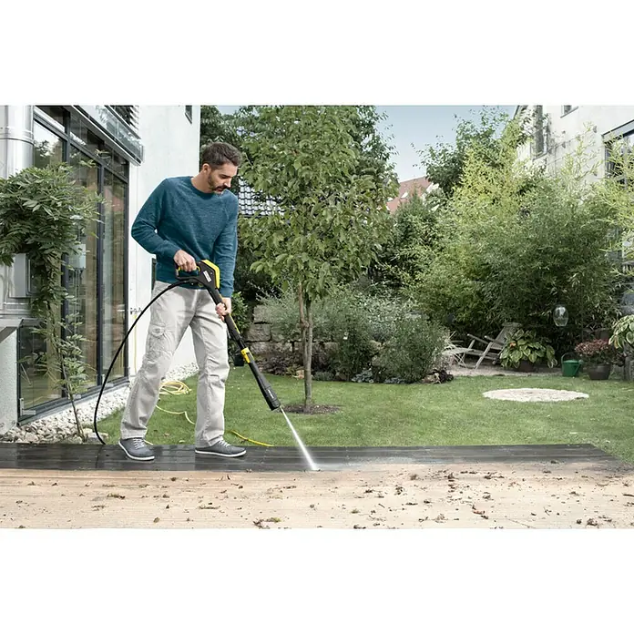 Kärcher Visokotlačni čistač K7 Smart Control - 3.000 W, Maksimalni tlak: 180 bar, Radni protok: Maks. 600 l/h - Proizvod u upotrebi