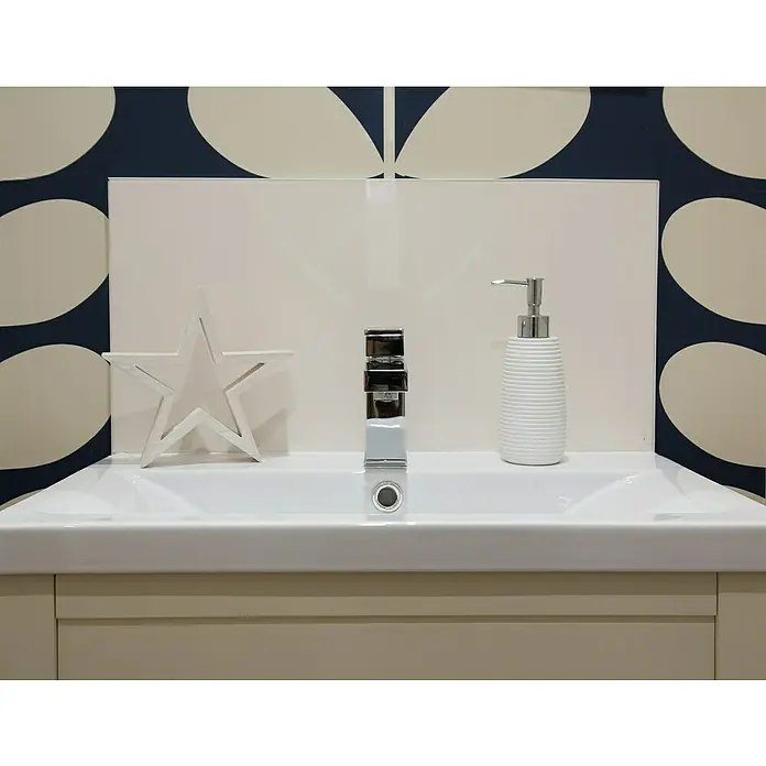 D-c-fix Lackeffektfolie - 200 x 67,5 cm, Magnolie, Selbstklebend - Stimmungsaufnahme