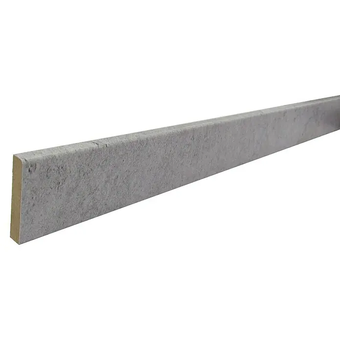 Bariperfil Cornisa Urban Concrete - 2,44 m x 7 mm x 40 cm - Primer plano
