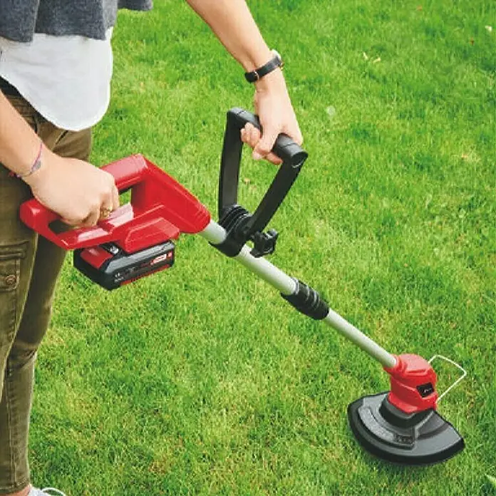 Einhell Power X-Change Akumulatorski trimer GC-CT 18/24 LI - 18 V, Litij-ionska, 1 baterija, Širina reza: 24 cm - Proizvod u upotrebi