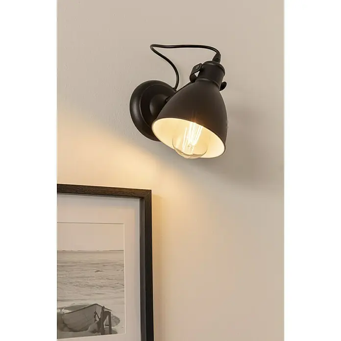 Eglo Priddy Wandleuchte - 40 W, Schwarz, E27 - Stimmungsaufnahme