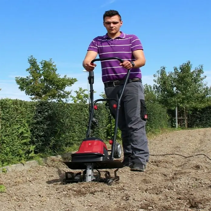 Einhell Električna kopačica GC-RT 1440 M - 1.400 W, Radna dubina: 20 cm - Proizvod u upotrebi