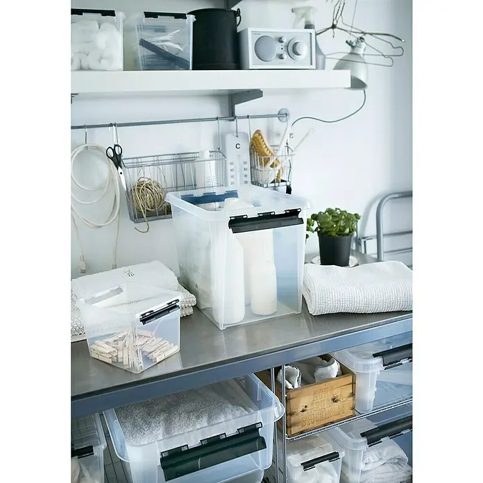 SmartStore Aufbewahrungsbox Classic - L x B x H: 34 x 25 x 27 cm, Kunststoff, Transparent - Stimmungsaufnahme